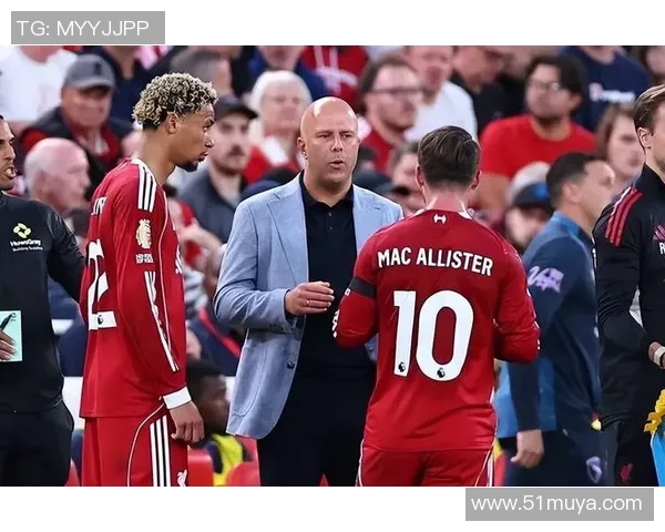 维尔茨助攻首秀获得队友热烈拥抱与鼓励展现团队精神 维尔茨助攻首秀获得队友热烈拥抱与鼓励展现团队精神